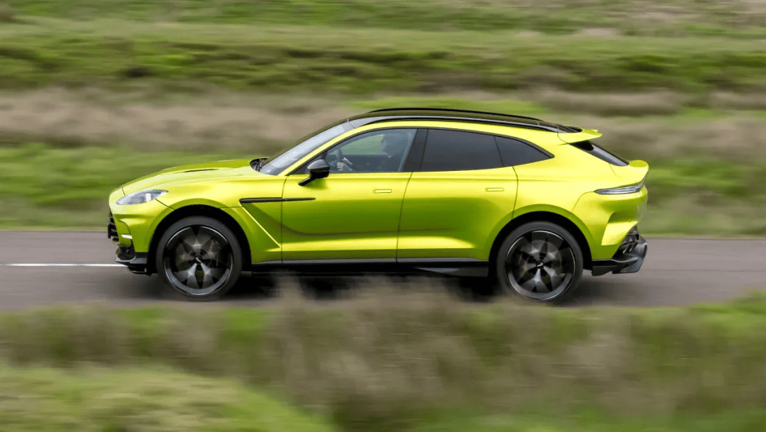 阿斯顿马丁逆转威廉姆斯，皮亚斯特里关键制胜