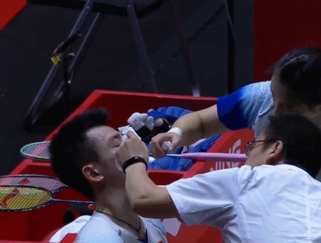 泰国队完胜丹麦队,黄鸭组合统治全场 泰国队完胜丹麦队,黄鸭组合统治全场